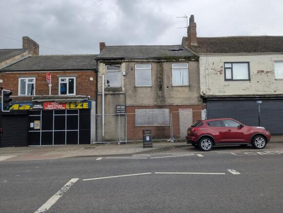 Land, in 62 High Street Willington, £10,000