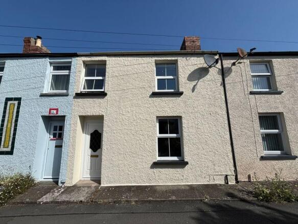 2 bed property, in New Street, £179,950