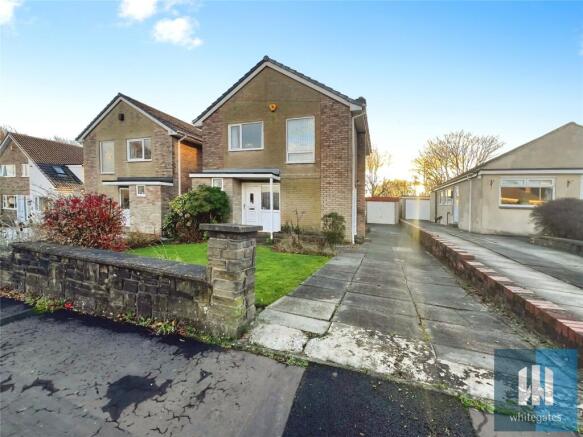 3 bed property, in Rafborn Avenue, £325,000