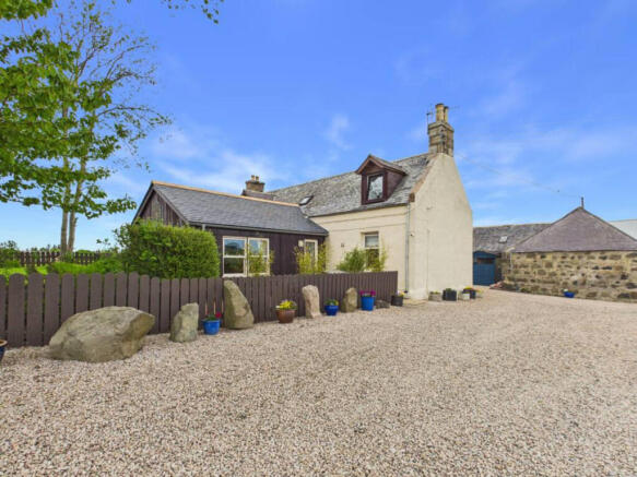 3 bed property, in Meikle Wartle, £420,000