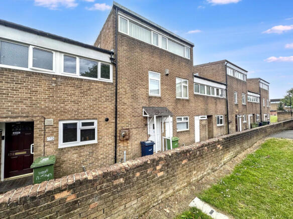 4 bed property, in Stridingedge, £85,000