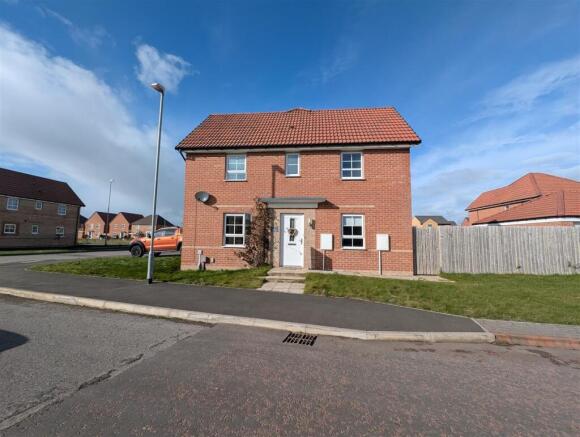 3 bed property, in Walter Scott Avenue, £199,995