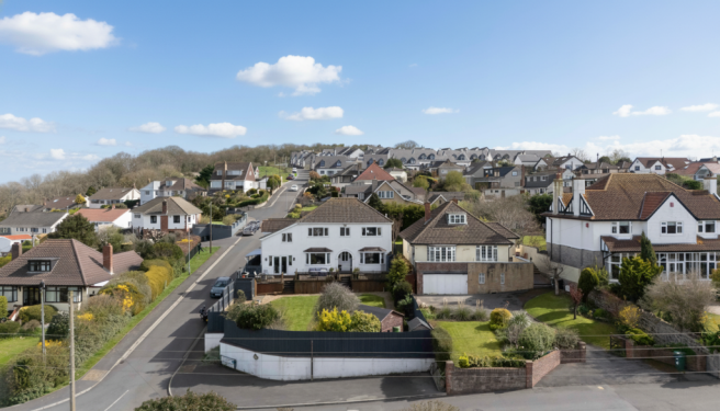 6 bed property, in Weston-Super-Mare BS24, £650,000