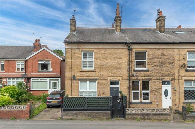 2 bed property, in Asquith Avenue, £200,000