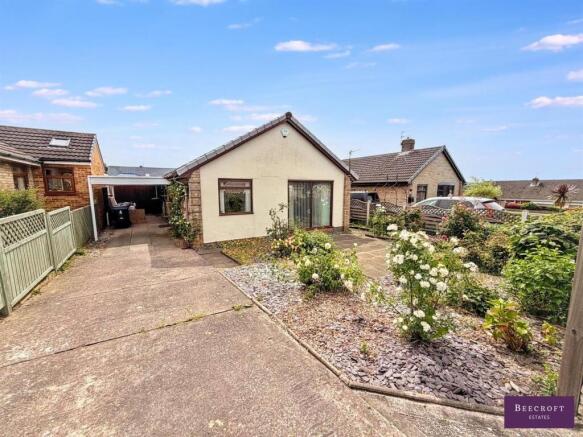 3 bed property, in Ancona Rise, £200,000