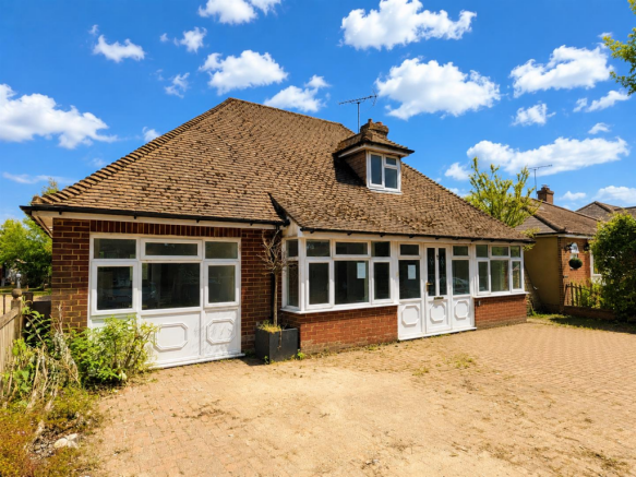 4 bed property, in High Halden, £530,000