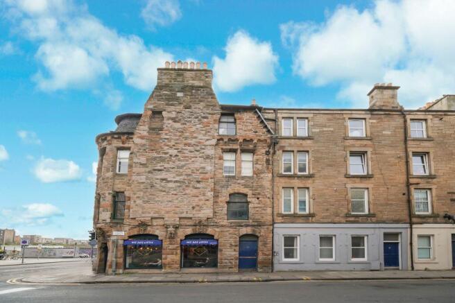 3 bed property, in 90/5 (2F3) Grove Street, £245,000