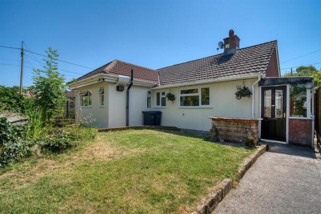 3 bed property, in Edgebridge, £250,000