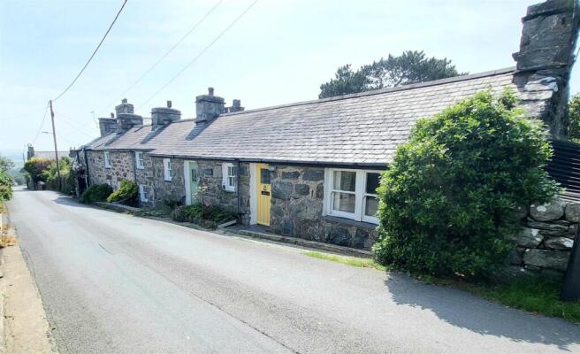 3 bed property, in Tan Y Buarth, £375,000