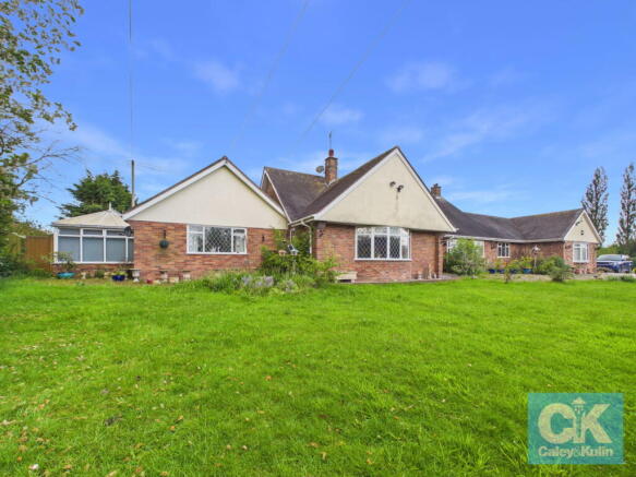 3 bed property, in Marston, £800,000
