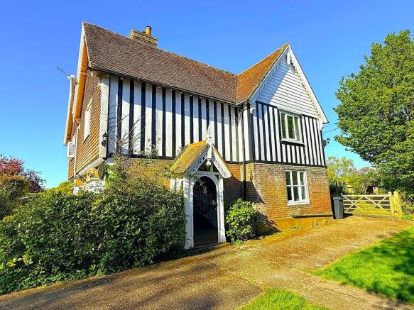 550000 bed property, in Udimore Road, £499,995