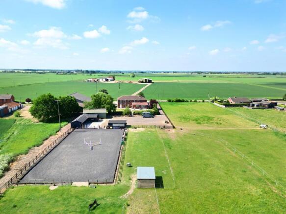 7 bed property, in North Kyme Fen, £895,000