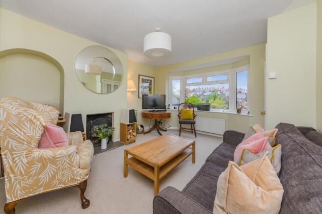3 bed property, in Valence Road, £500,000