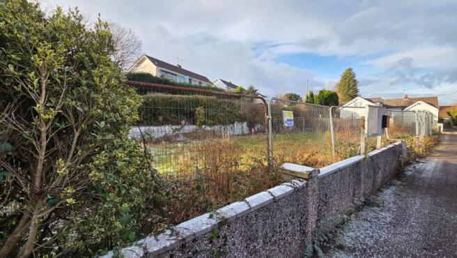 Studio, in Yew Tree Lane, £225,000
