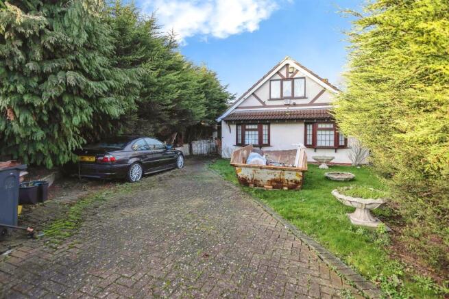 3 bed property, in Church Road, £360,000