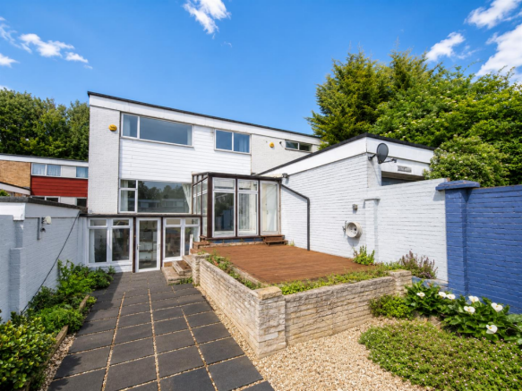 4 bed property, in Wharfedale, £390,000