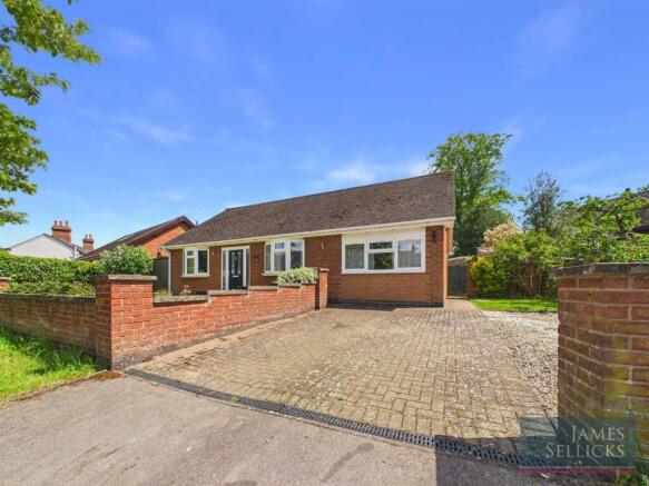 3 bed property, in Avoncroft, £480,000