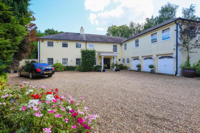 7 bed property, in East Road, £3,995,000