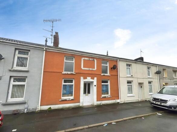 3 bed property, in Glan Yr Afon, £135,000