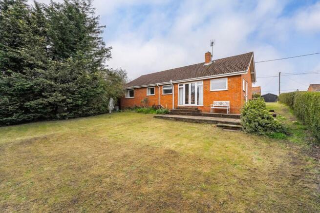3 bed property, in Stevens Road, £325,000