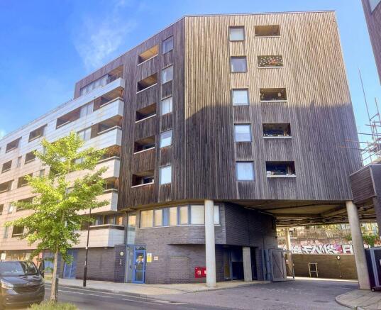1 bed property, in Flat 2 Somerston House, £325,000