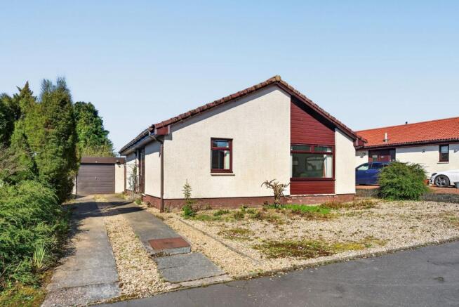 2 bed property, in 5 Rysland Drive, £170,000