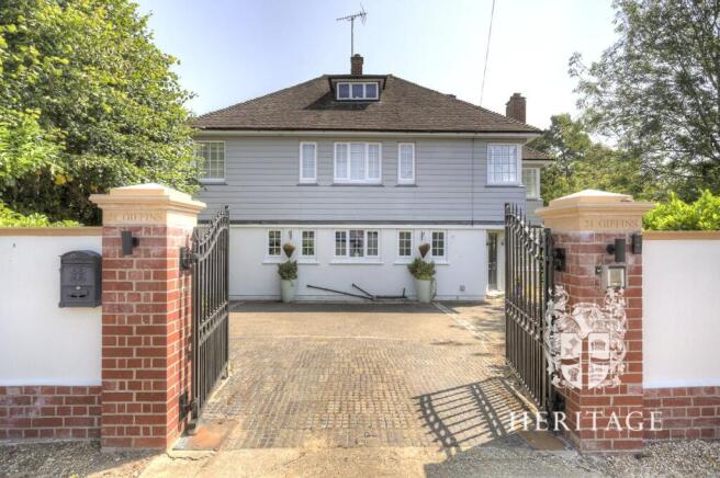 4 bed property, in Marshalls Road, £1,250,000