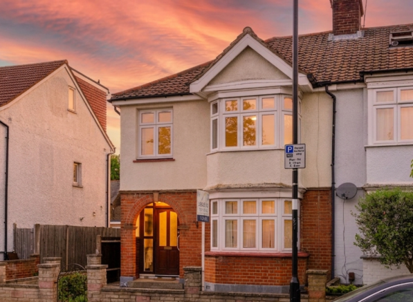 3 bed property, in Manton Avenue, £800,000