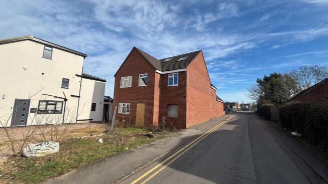 Land, in 223 Oxford Road, £275,000
