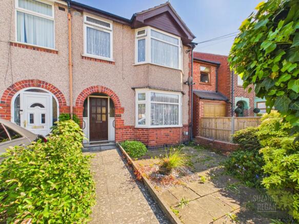 3 bed property, in Oldfield Road, £210,000
