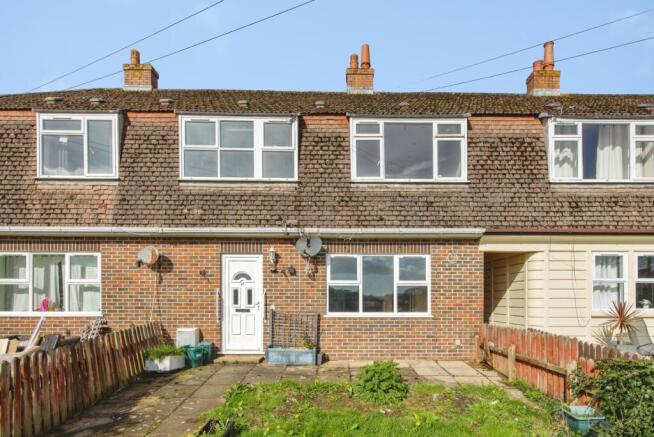 3 bed property, in Penarwyn Road, £160,000