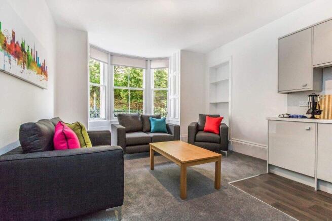 3 bed property, in 8 Gfl Garland Place, £155,000