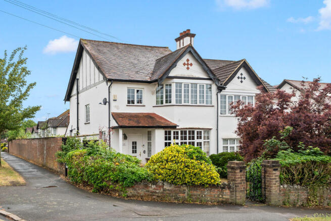 3 bed property, in Barrow Hedges Way, £700,000
