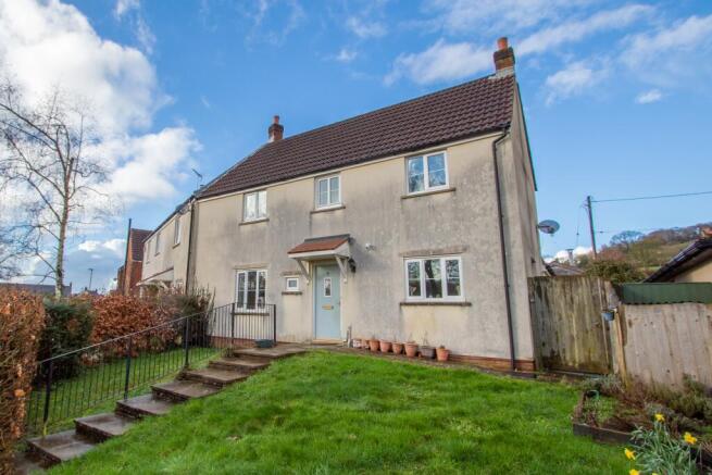 3 bed property, in Lower Millhayes, £295,000