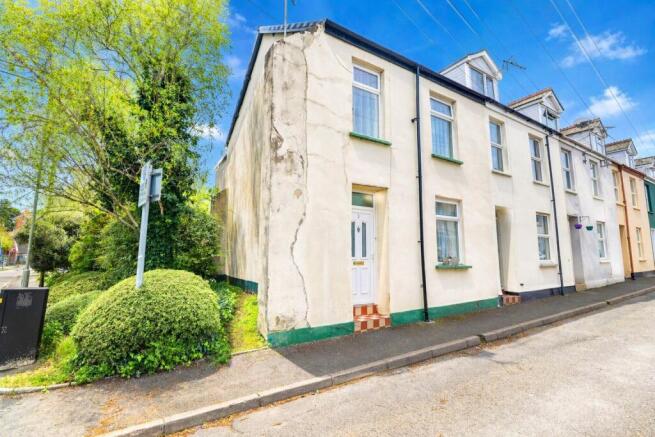 3 bed property, in New Buildings, £159,950