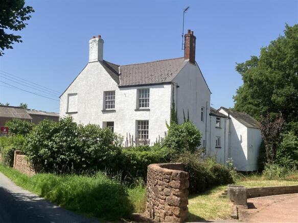 4 bed property, in Croford, £875,000