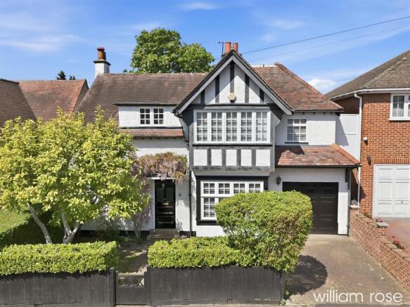 4 bed property, in The Uplands, £1,200,000