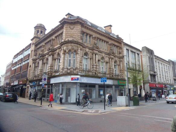 2 bed property, in Belvoir Street, £90,000