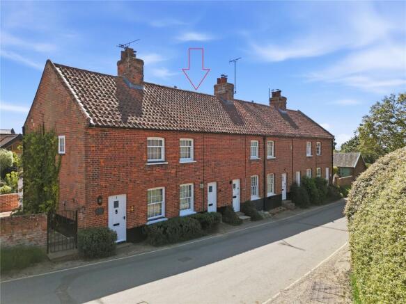 2 bed property, in Castle Terrace, £475,000