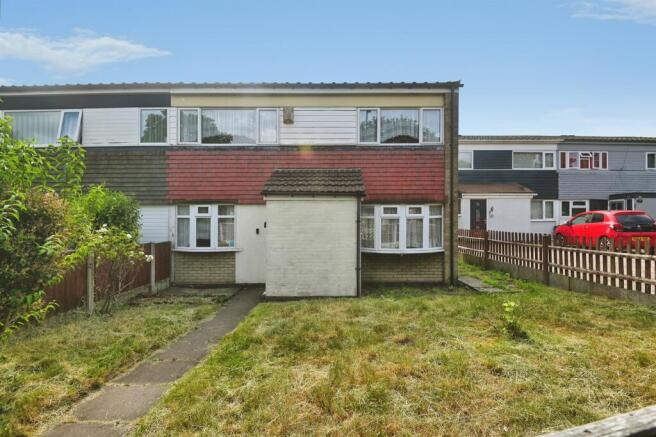 3 bed property, in Moorend Avenue, £180,000
