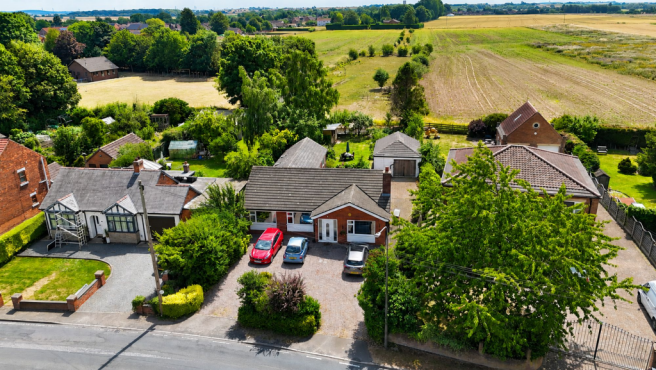 4 bed property, in Westgate Road, £485,000