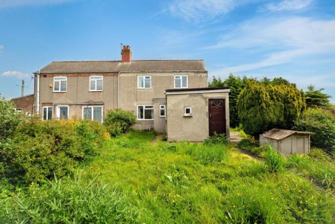 3 bed property, in 44 Skirth Road Billinghay, £35,000