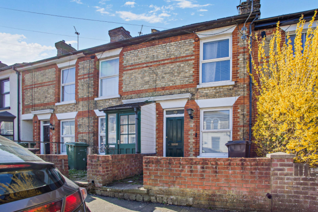 2 bed property, in Grecian Street, £230,000