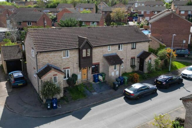 2 bed property, in Hillcrest, £235,000