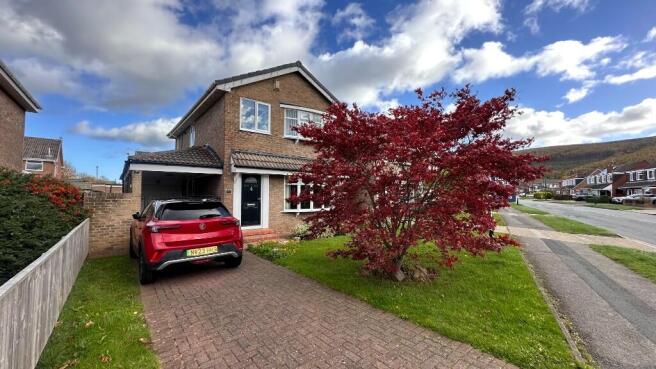 4 bed property, in Enfield Chase, £284,995