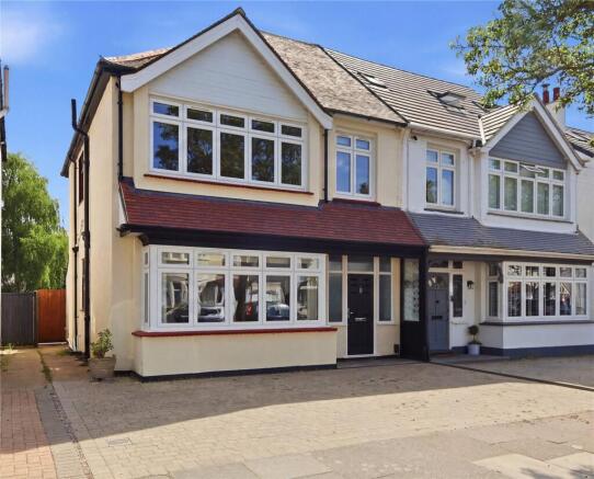 4 bed property, in Brunswick Road, £500,000
