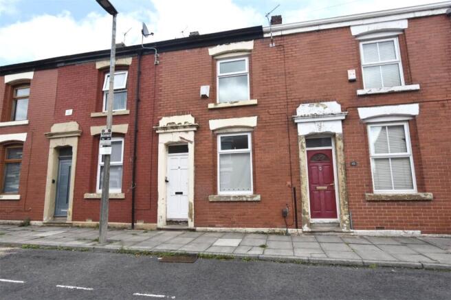 2 bed property, in Marlton Road, £75,000