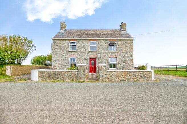 4 bed property, in Abereiddy Road, £980,000
