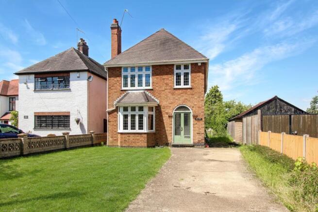 4 bed property, in Southam Road, £500,000