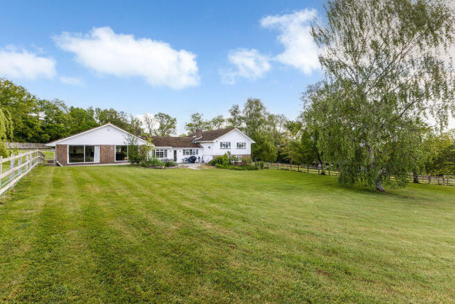 6 bed property, in Homestall Stud, £1,850,000
